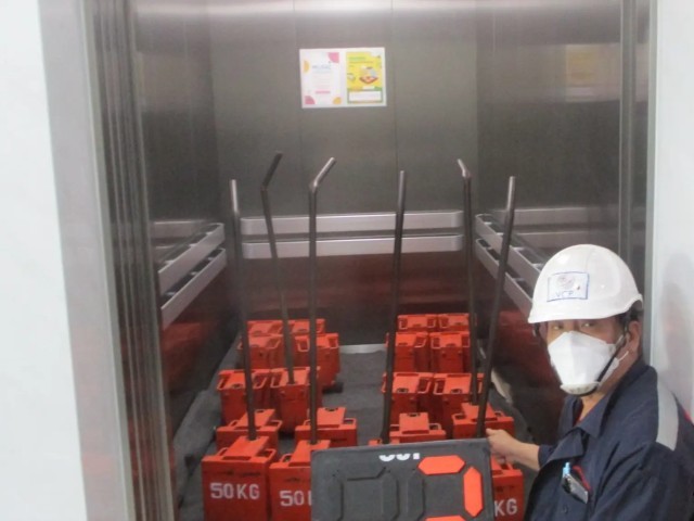 ผลงานตรวจสอบลิฟต์โดยสารและลิฟต์อุตสาหกรรม